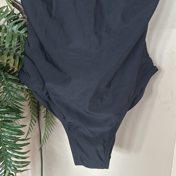 Brand New Cupshe Black Scalloped One-Piece Swimsuit Multicolored Striped Straps - Picture 10 of 16